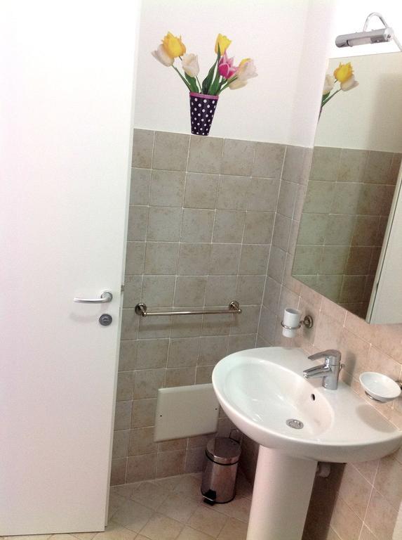 Ai Giardini Rooms -Vicino Ospedale Borgo Trento E Centro Storico Verona Bilik gambar