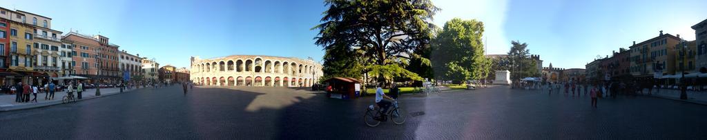 Ai Giardini Rooms -Vicino Ospedale Borgo Trento E Centro Storico Verona Luaran gambar